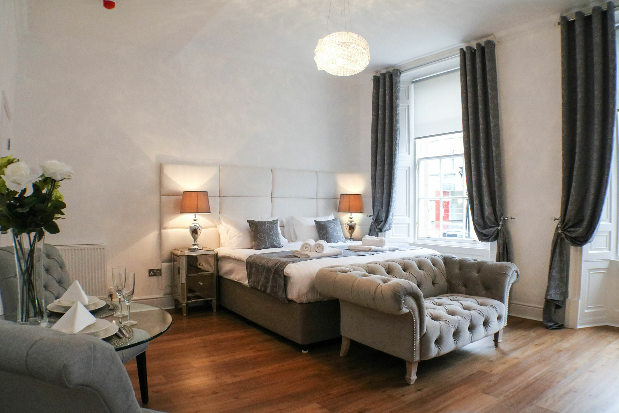 Edinburgh Castle Apartments Exterior foto